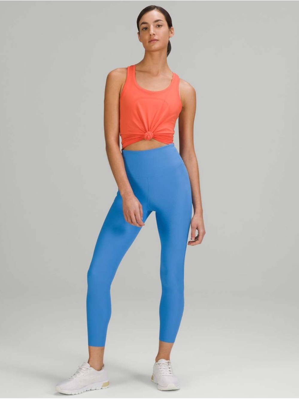 Lululemon Base Pace High-Rise Ribbed Tight 25"
Blue Nile size 8 adjustable cord